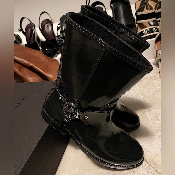 Mk Rain Boots - Picture 2 of 4